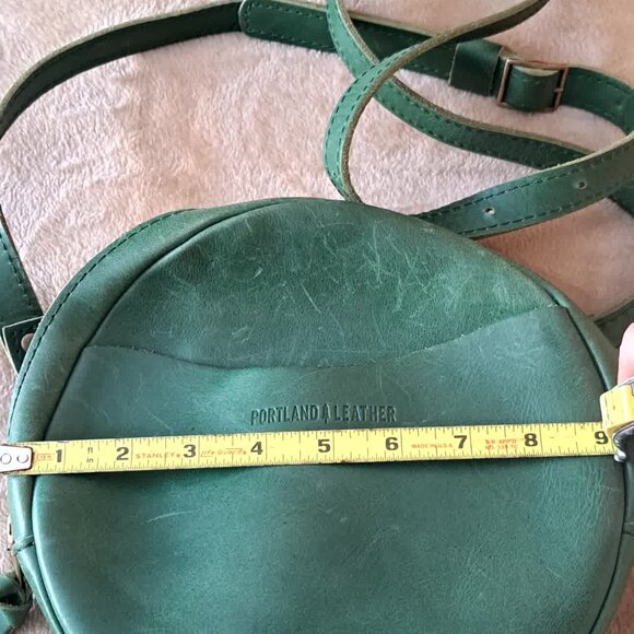 Portland Leather Green Round Crossbody - Picture 2 of 9